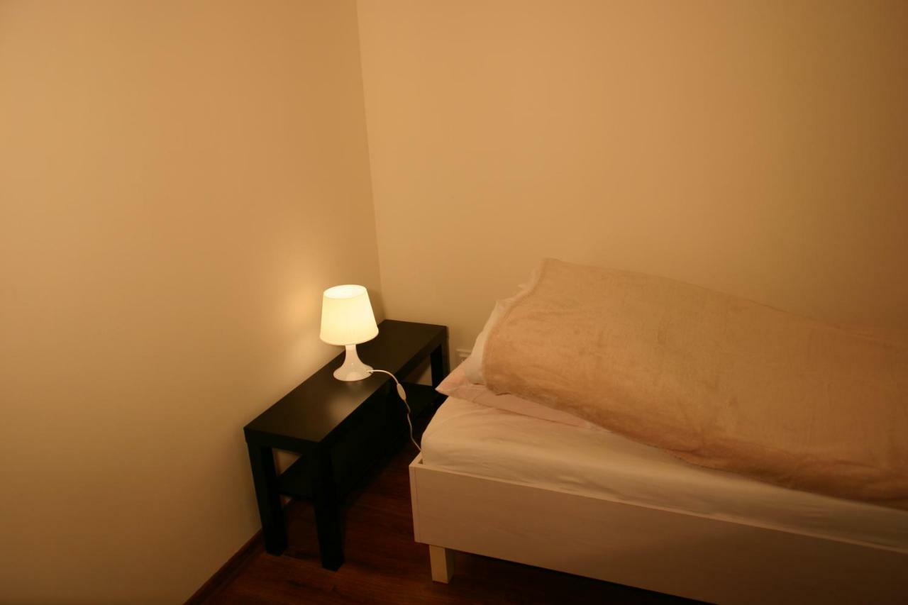 Noclegi Piastow Buitenkant foto